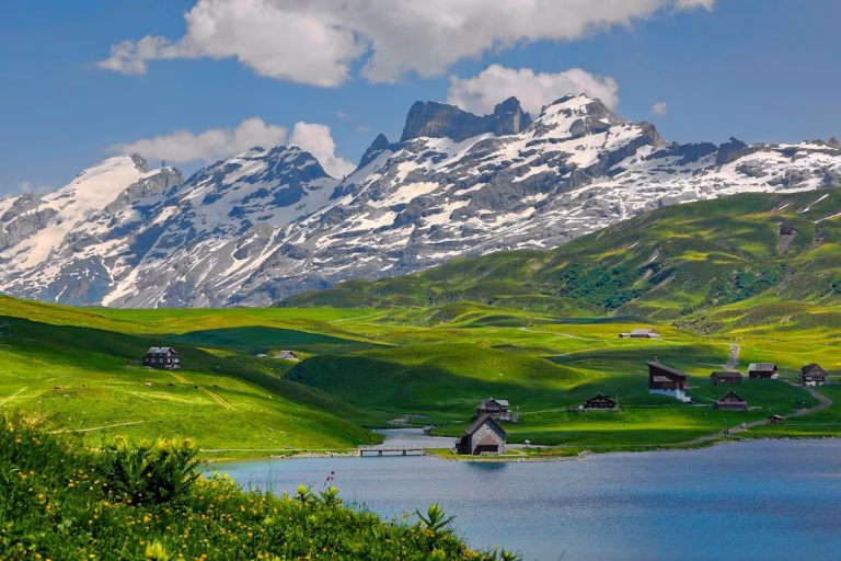 Top Destinations for Team Building Retreats 8 Swiss alps