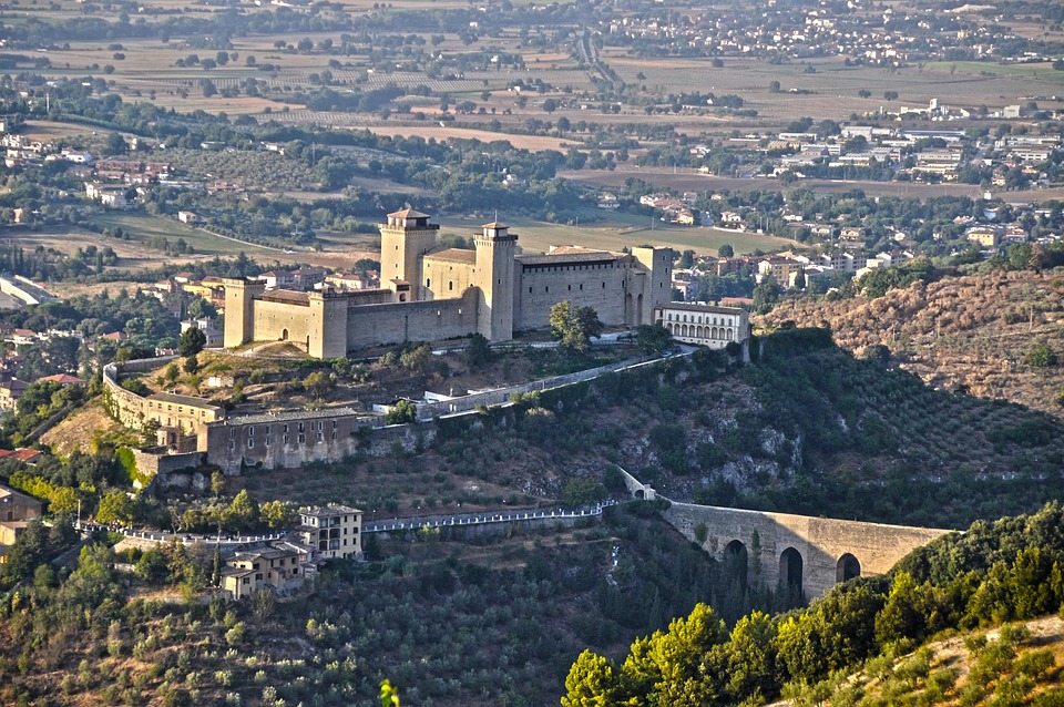 Spoleto, The albornoz fortress, The bridge of the towers 